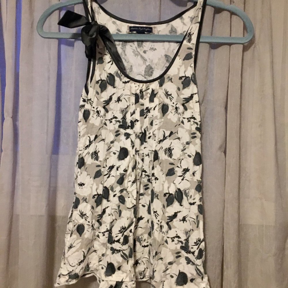 Floral print tank top